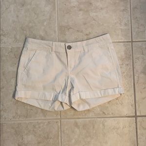 WHITE AEROPOSTALE SHORTS